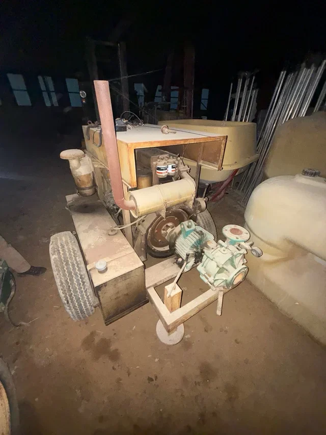 Motor riego 4 cilindros con bomba Gogor