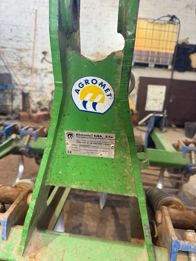 Cultivador/Arado 9 Brazos Agromet
