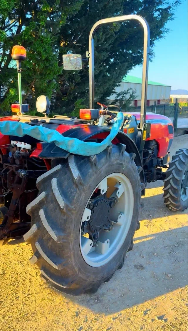 Massey Ferguson 374S